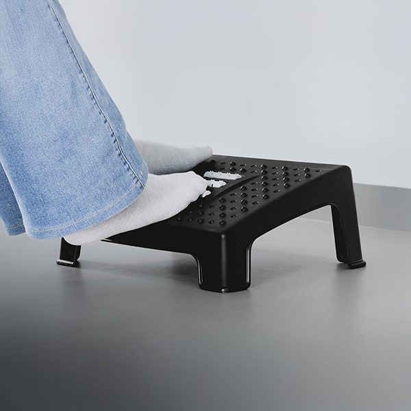 Apoio ergonômico para os pés com massageador, Preto, HR0524, App-Tech - CX 1 UN