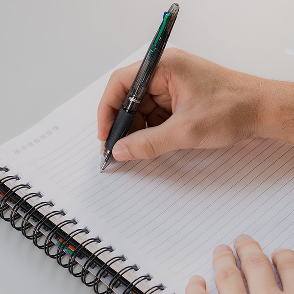 Caneta esferográfica retrátil, 4 cores, ponta de 0,7mm, Fumê, AA99-3K, Spiral - BT 1 UN