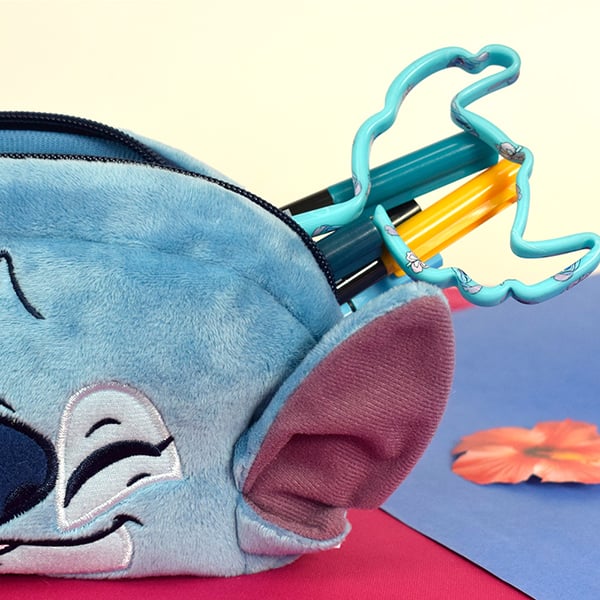 Estojo escolar em pelúcia Fluffy, Stitch, 4778, DAC - PT 1 UN