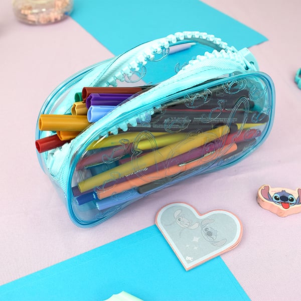 Estojo escolar pvc c/zíper tratorado Stitch 5576 DAC PT 1 UN Estojo escolar pvc c/zíper tratorado Stitch 5576 DAC PT 1 UN