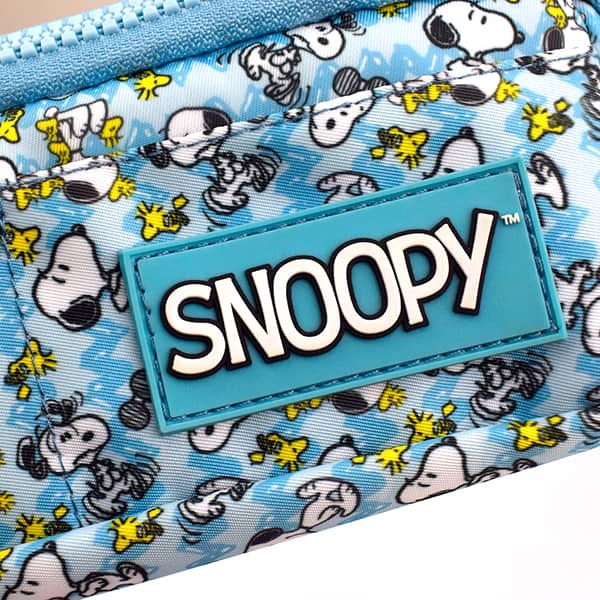 Estojo escolar em poliéster, Snoopy, 5553, DAC - PT 1 UN Estojo escolar em poliéster, Snoopy, 5553, DAC - PT 1 UN