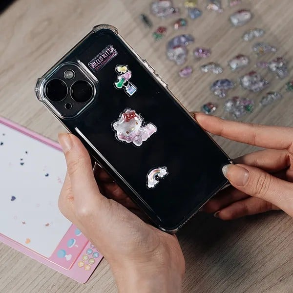 Adesivo Hello Kitty, Bubble em Resina, Cartela com 34 Adesivos, Spiral - PT 1 UN Adesivo Hello Kitty, Bubble em Resina, Cartela com 34 Adesivos, Spiral - PT 1 UN