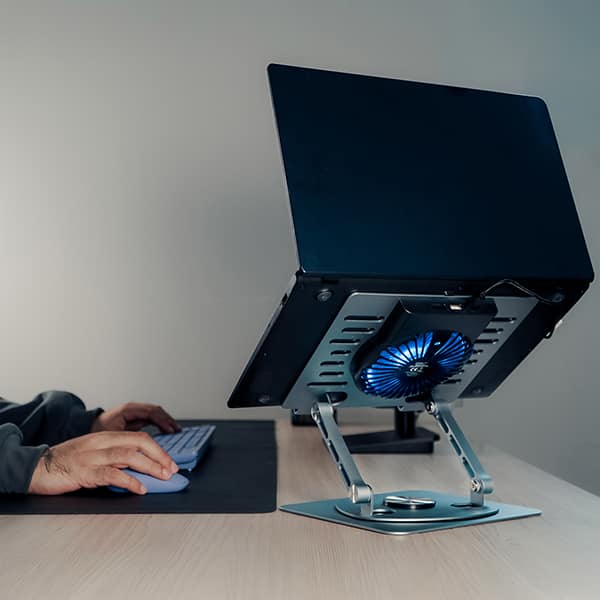 Suporte Ergonômico para Notebook em Alumínio LC200 com 1 Cooler, Ergo - CX 1 UN Suporte Ergonômico para Notebook em Alumínio LC200 com 1 Cooler, Ergo - CX 1 UN