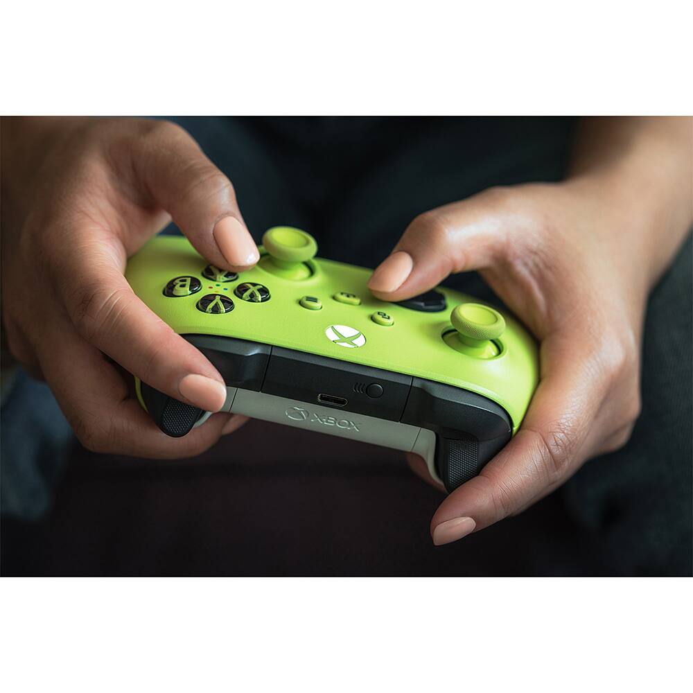 Controle sem fio Xbox + Cabo USB , Series preto, 1V8-00013, Microsoft - CX  1 UN - Gamers - Kalunga