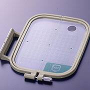Bastidor p/bordado médio 10x10cm PE770/PE810L SA443 Brother PT 1 UN