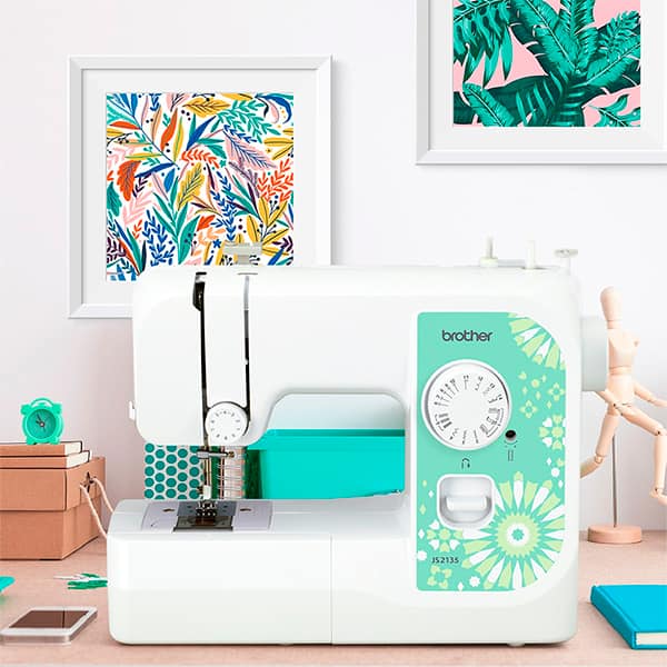 Máquina de Costura  mecânica com 14 pontos, 220V, JS2135BRV, Brother - CX 1 UN